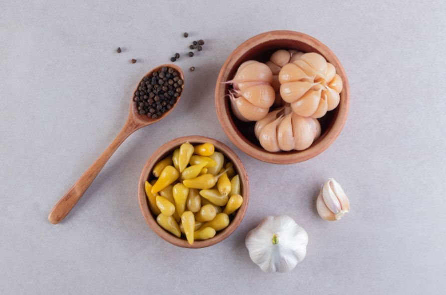 How Can You Make the Two-Bowl Garlic Trick Work Better