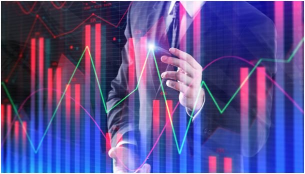 Improving Risk Management through Software Integration