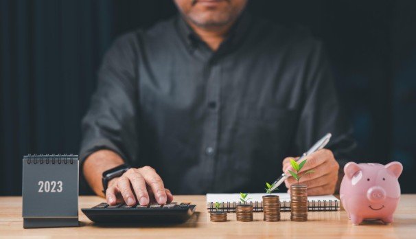 How to Plan a No-Spend Month Without Giving Up Essentials