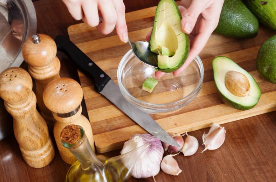 How to Store Cut Avocados Without Turning Brown and Keep Them Fresh