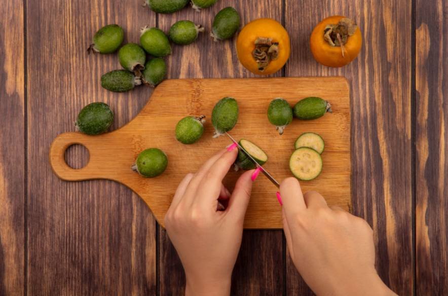 Should You Store Cut Avocado in Water